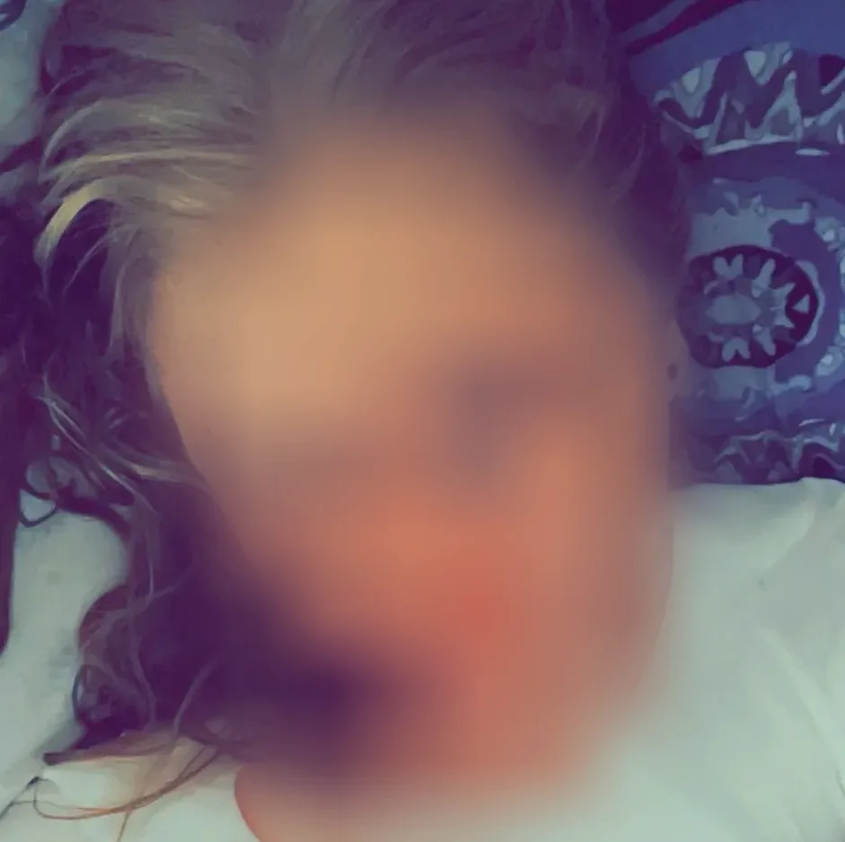Ailsa, 22