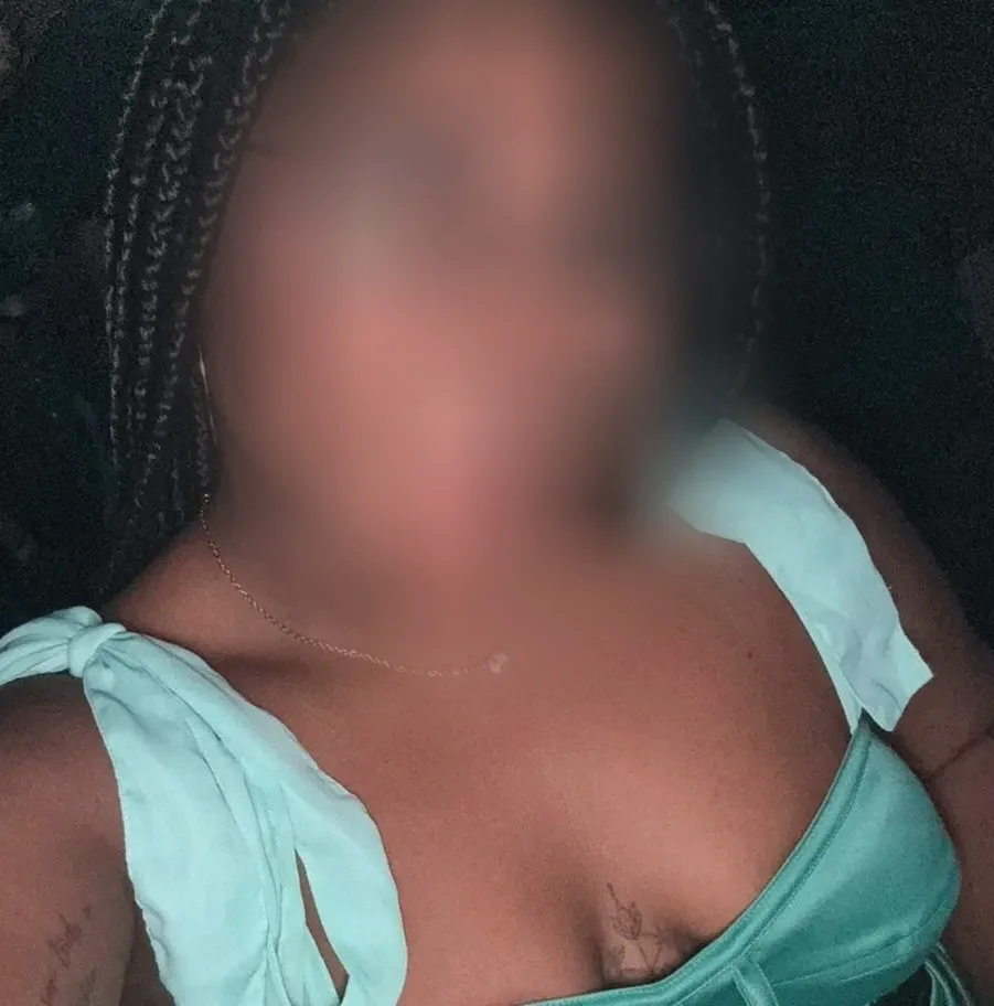Natalia, 29