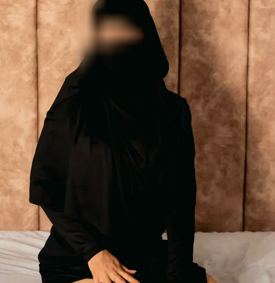 Neha, 35