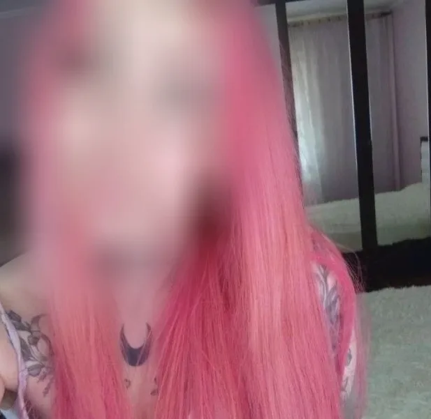 Samantha, 37