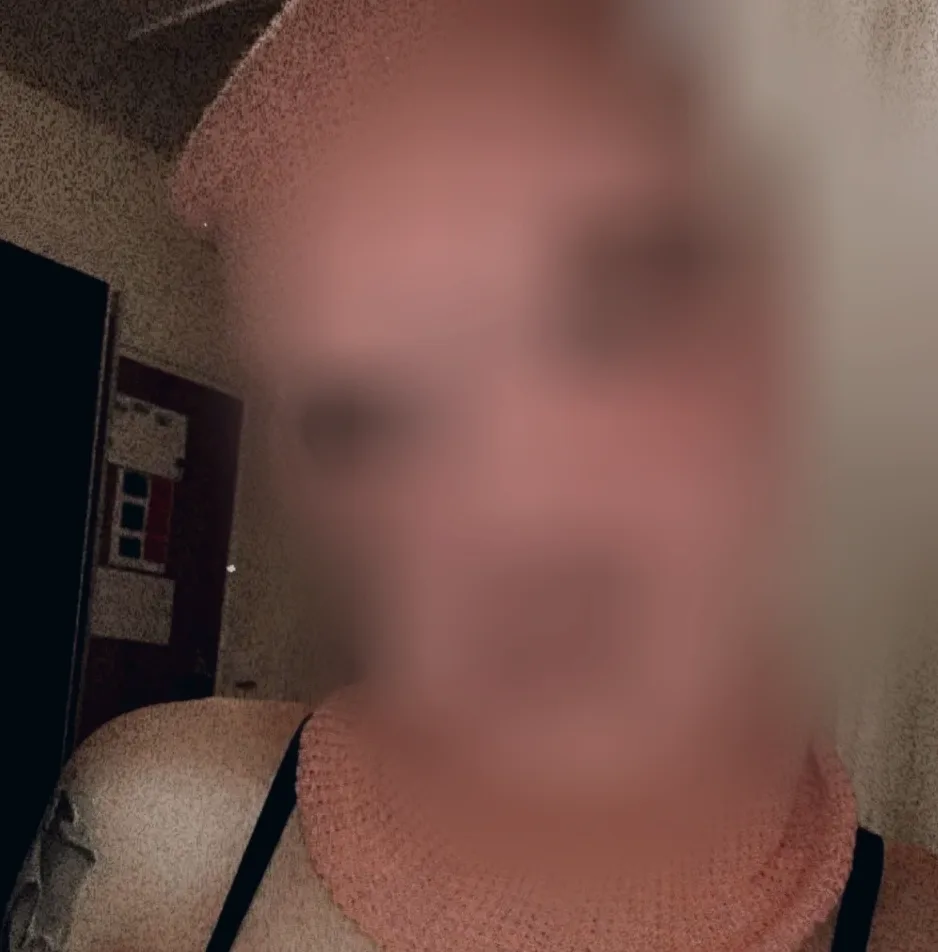 Sarah, 31