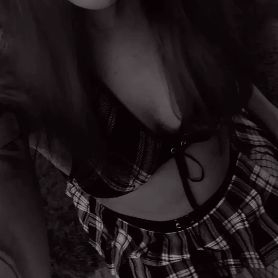 Tiana, 34